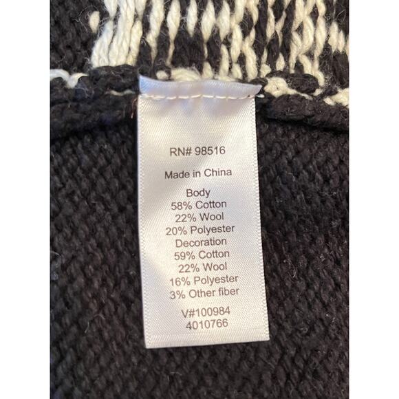 Coldwater Creek Women's Medium White/Black Holiday Moose Print One Button Vest - Picture 3 of 8